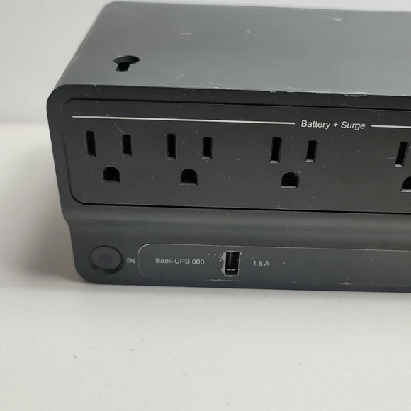 APC BE670M1 675VA 360W 7 Outlet BackUPS Uninterruptible Power Supply UPS Battery - Picture 2 of 6